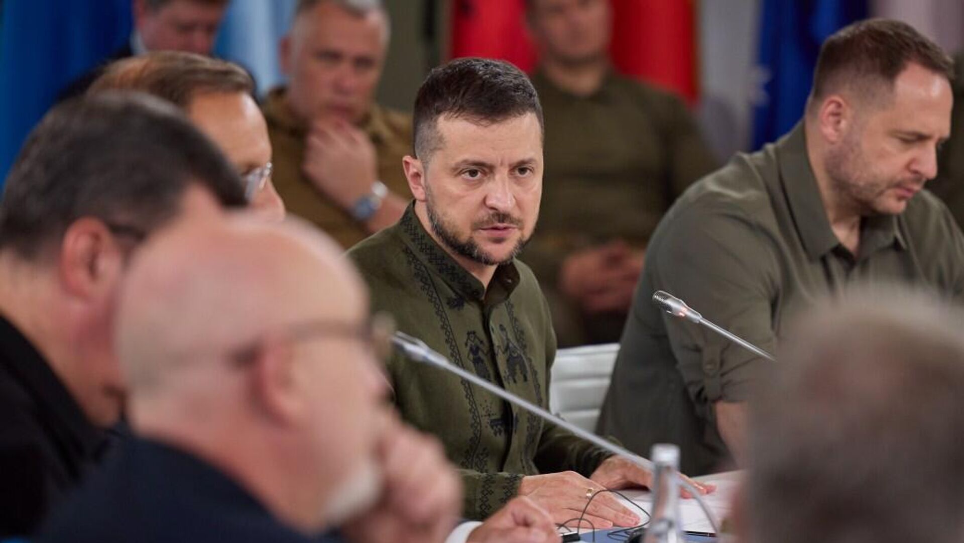 Владимир Зеленский на саммите Крымская платформа. Фото - newsunrolled.com